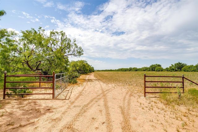 981 County Road 177, Lawn, TX 79530