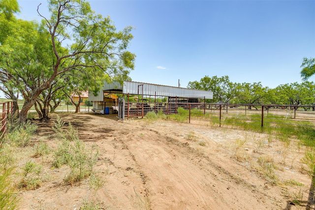 981 County Road 177, Lawn, TX 79530