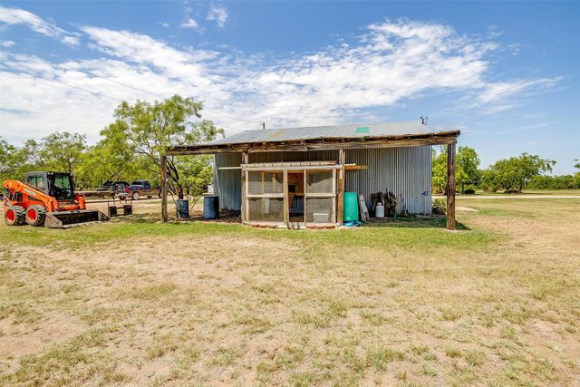 981 County Road 177, Lawn, TX 79530
