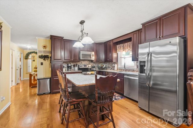 105 Merrywood Drive, Lenoir, NC 28645