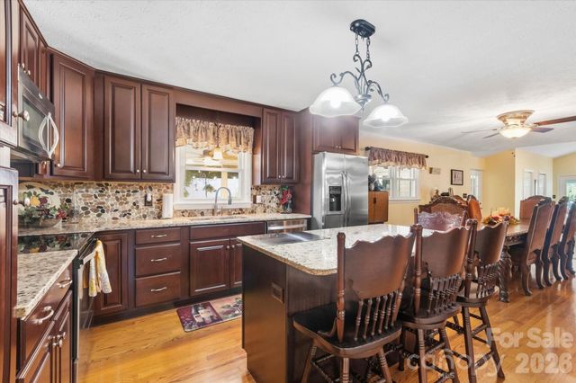 105 Merrywood Drive, Lenoir, NC 28645