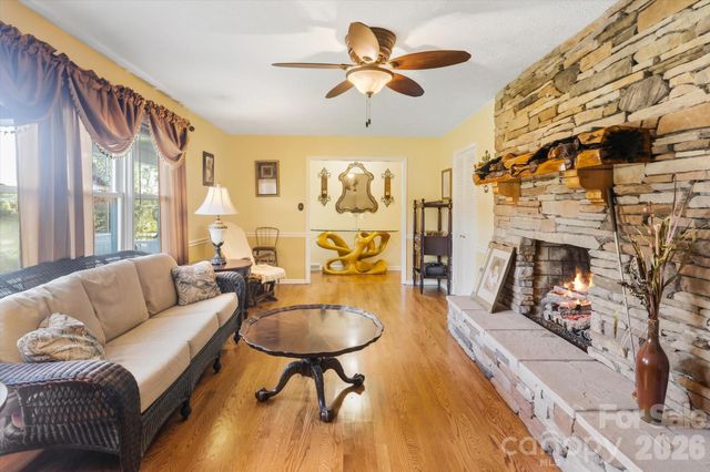 105 Merrywood Drive, Lenoir, NC 28645