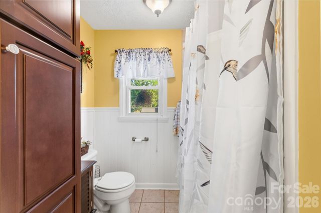 105 Merrywood Drive, Lenoir, NC 28645