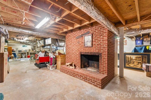 105 Merrywood Drive, Lenoir, NC 28645