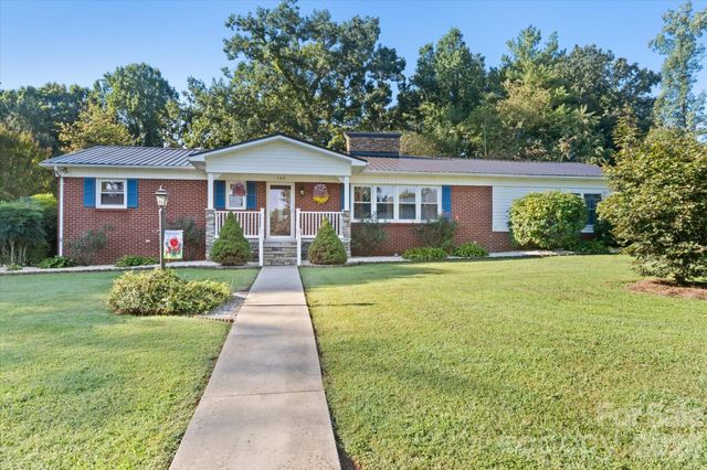 105 Merrywood Drive, Lenoir, NC 28645