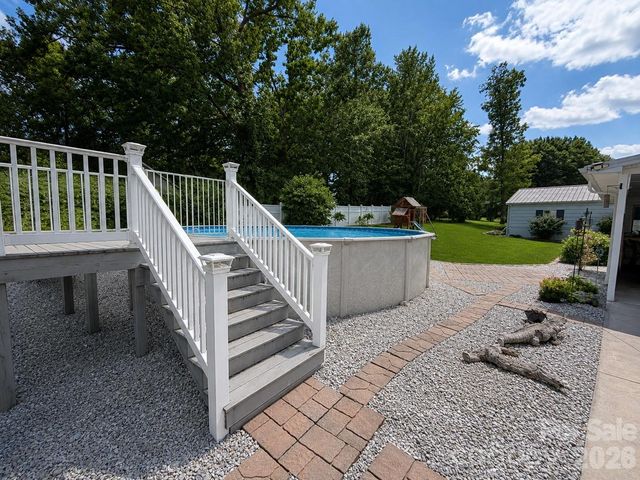 105 Merrywood Drive, Lenoir, NC 28645