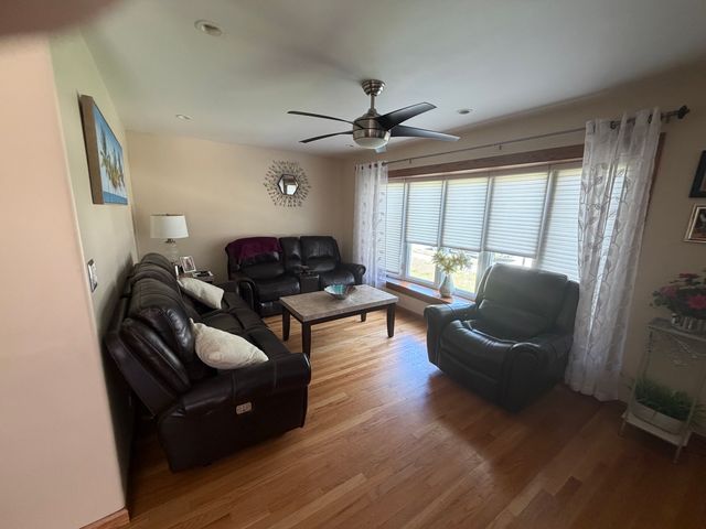 3442 Prairie Avenue, Brookfield, IL 60513