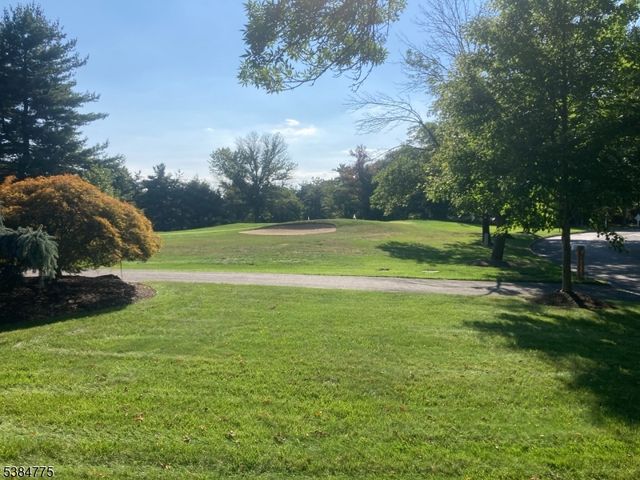 87 Fairway Blvd, Monroe Twp., NJ 08831