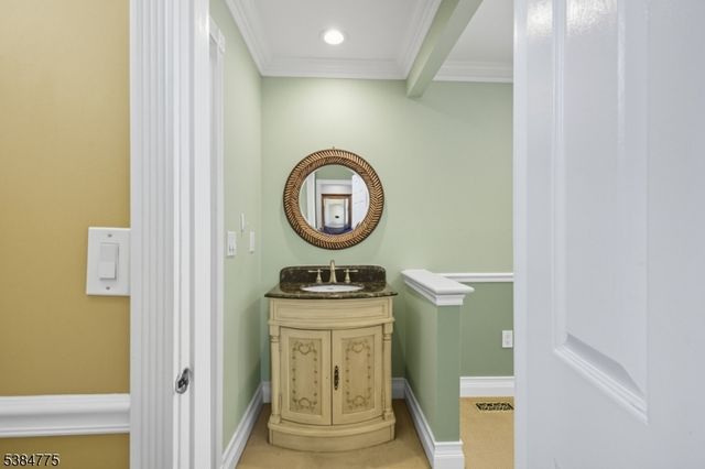 87 Fairway Blvd, Monroe Twp., NJ 08831