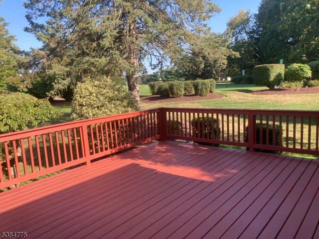 87 Fairway Blvd, Monroe Twp., NJ 08831