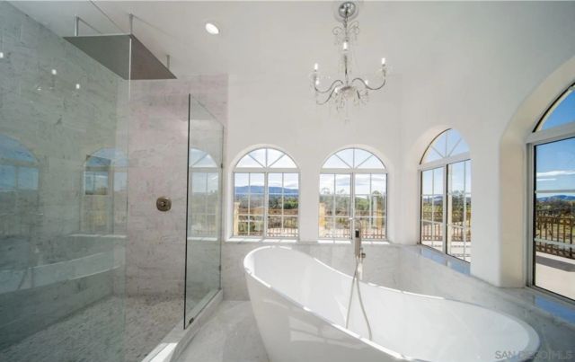 34083 Vino Way, Temecula, CA 92591