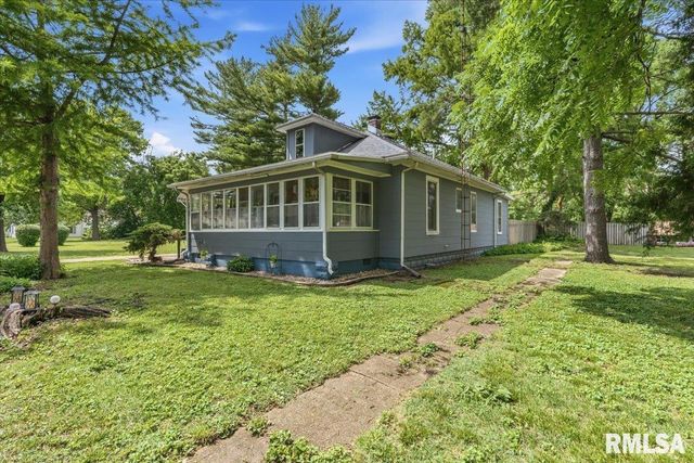 2141 E Watch Avenue, Springfield, IL 62702