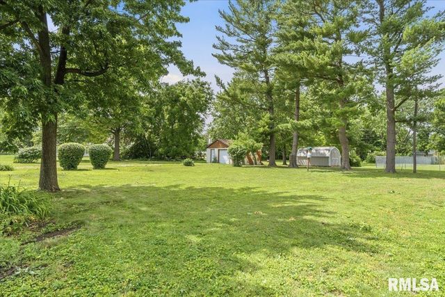 2141 E Watch Avenue, Springfield, IL 62702