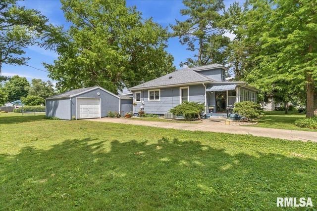 2141 E Watch Avenue, Springfield, IL 62702
