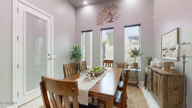 12273 CLIFTON HILL Road, El Paso, TX 79928