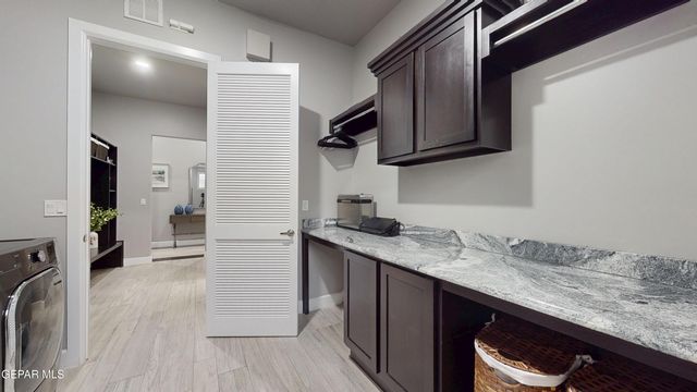 12273 CLIFTON HILL Road, El Paso, TX 79928