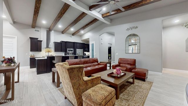 12273 CLIFTON HILL Road, El Paso, TX 79928