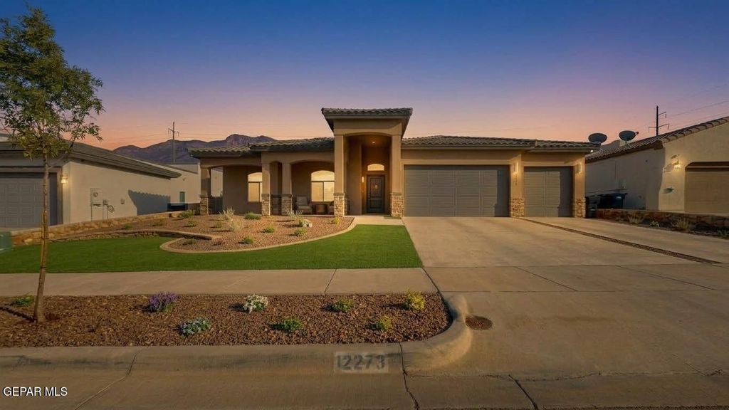 12273 CLIFTON HILL Road, El Paso, TX 79928
