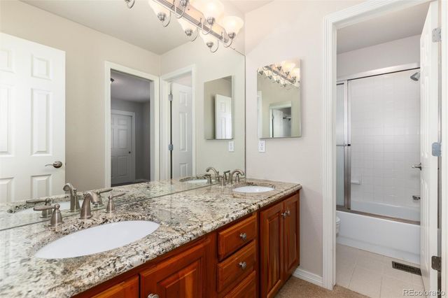 434 Thorn Apple Way, Castle Pines, CO 80108