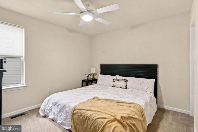 9 MIMOSA CT, Sicklerville, NJ 08081