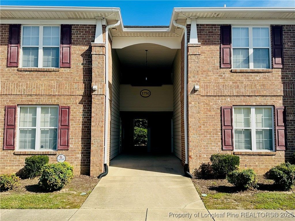 1750 Renwick Drive 102, Fayetteville, NC 28304