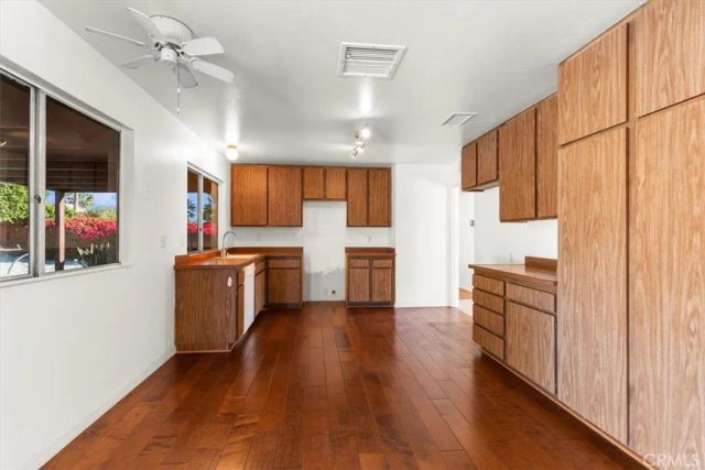 2250 Tamarisk, Palm Springs, CA 92262