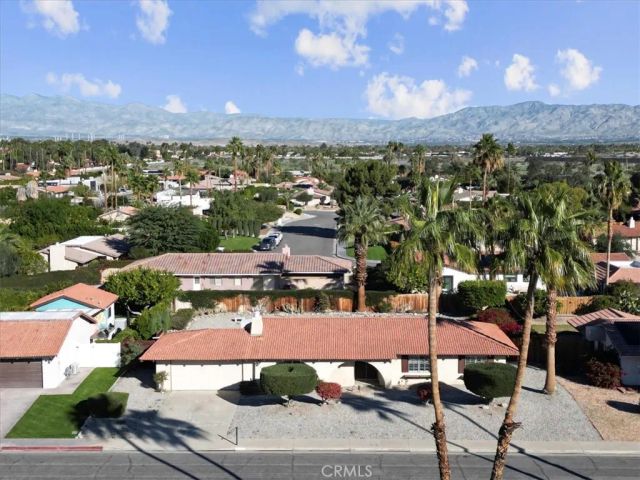 2250 Tamarisk, Palm Springs, CA 92262