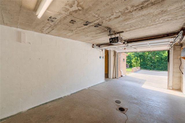 148 Marlow Dr, Penn Hills, PA 15235
