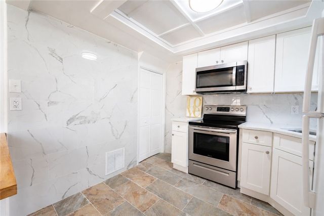 148 Marlow Dr, Penn Hills, PA 15235