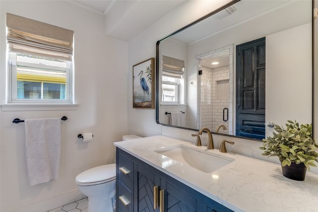 6318 Glennox Lane, Dallas, TX 75214