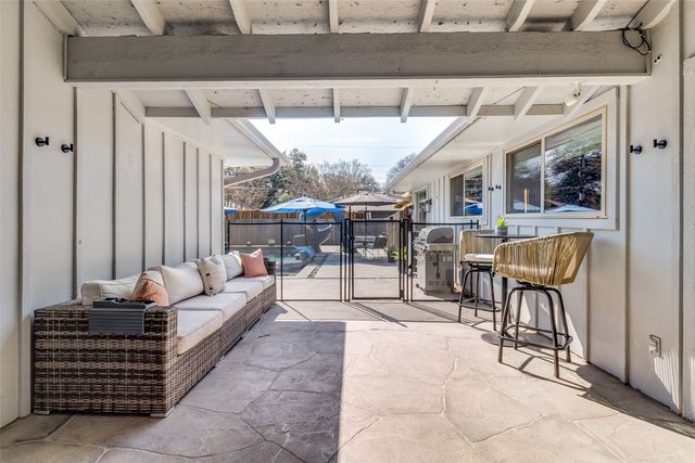 6318 Glennox Lane, Dallas, TX 75214