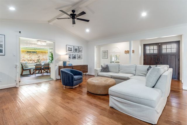 6318 Glennox Lane, Dallas, TX 75214