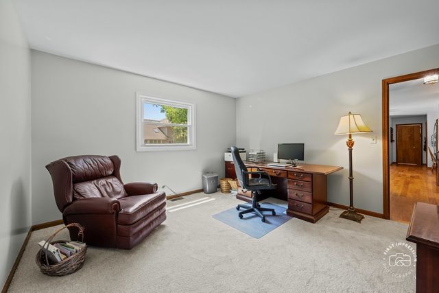 2440 Rio Grande Circle, Naperville, IL 60565