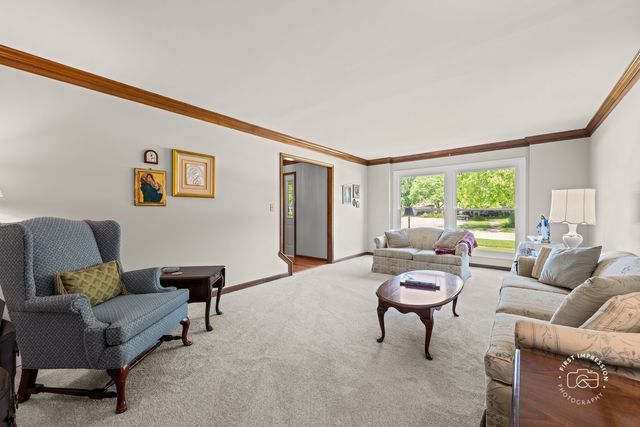 2440 Rio Grande Circle, Naperville, IL 60565