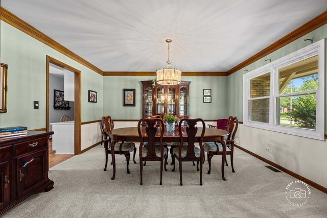 2440 Rio Grande Circle, Naperville, IL 60565