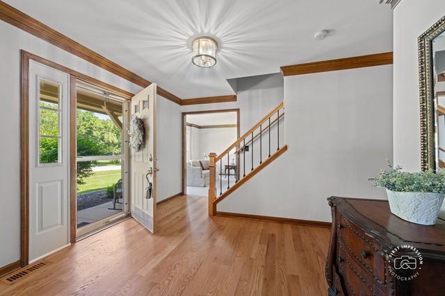 2440 Rio Grande Circle, Naperville, IL 60565