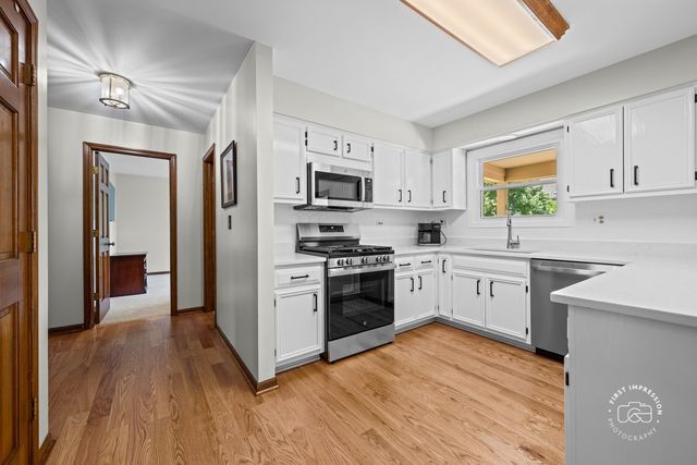 2440 Rio Grande Circle, Naperville, IL 60565