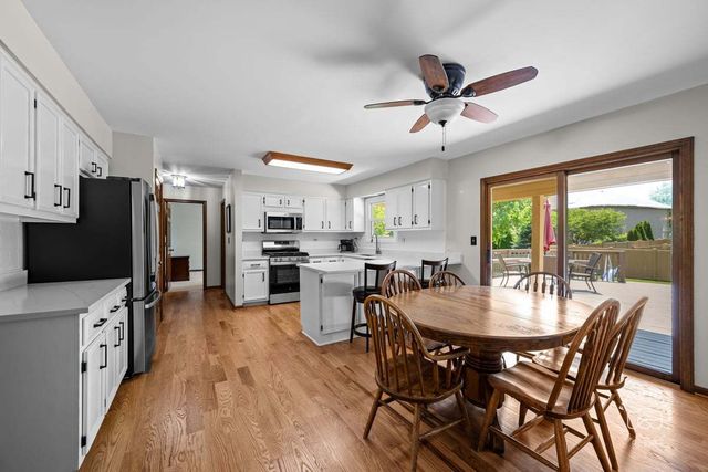 2440 Rio Grande Circle, Naperville, IL 60565