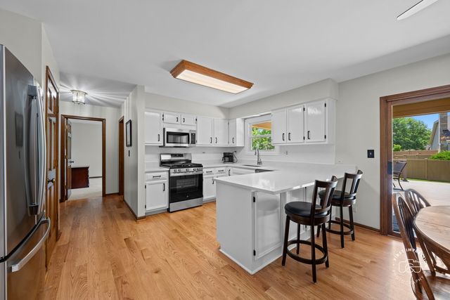 2440 Rio Grande Circle, Naperville, IL 60565
