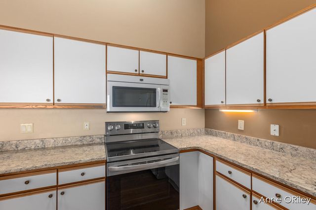 8510 Jasonville Court, Caledonia, MI 49316