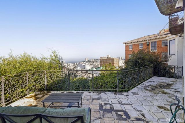 1980 Jackson Street, San Francisco, CA 94109