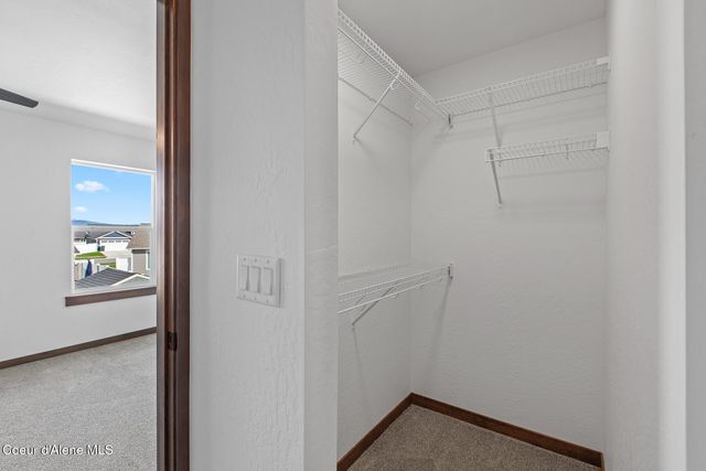 8386 W Splitrail Ave, Rathdrum, ID 83858