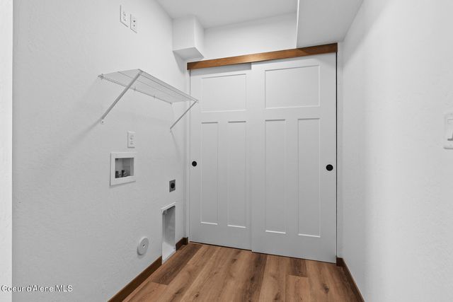 8386 W Splitrail Ave, Rathdrum, ID 83858