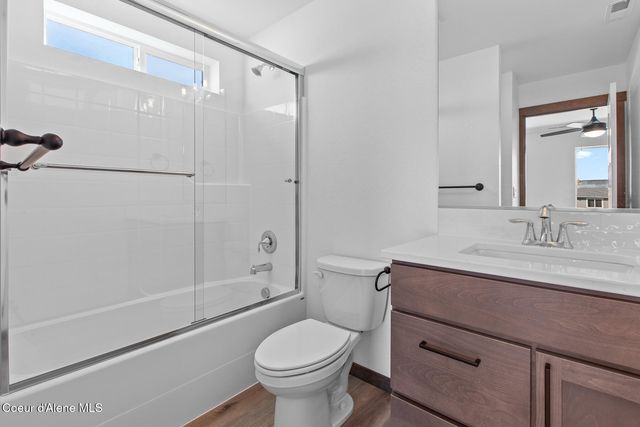 8386 W Splitrail Ave, Rathdrum, ID 83858