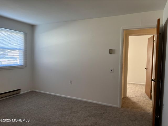 32 Constitution Boulevard, Whiting, NJ 08759