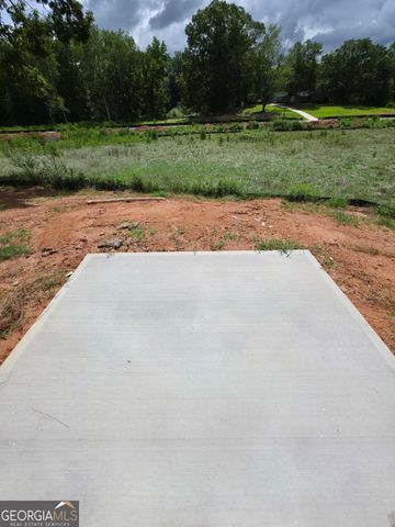 156 Charlotte Circle, Statham, GA 30666