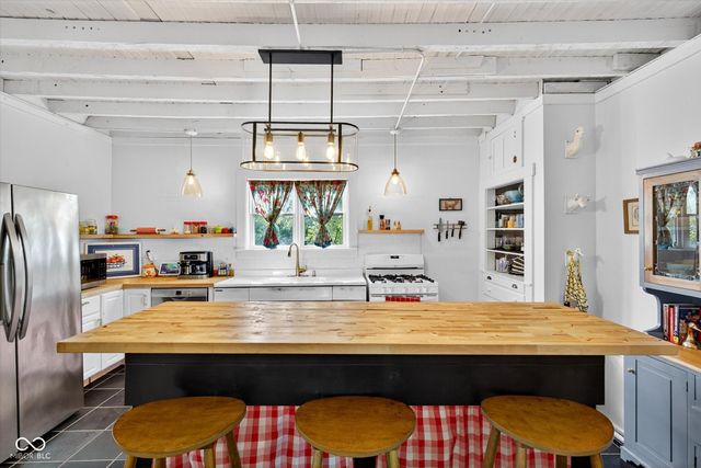 521 S Sale Street, Ellettsville, IN 47429