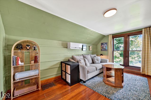 521 S Sale Street, Ellettsville, IN 47429