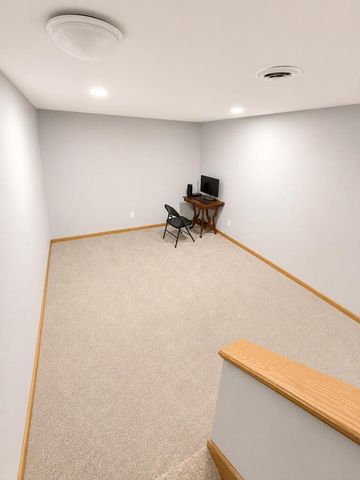 613 Lucky Trail, Mount Horeb, WI 53572