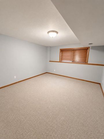 613 Lucky Trail, Mount Horeb, WI 53572
